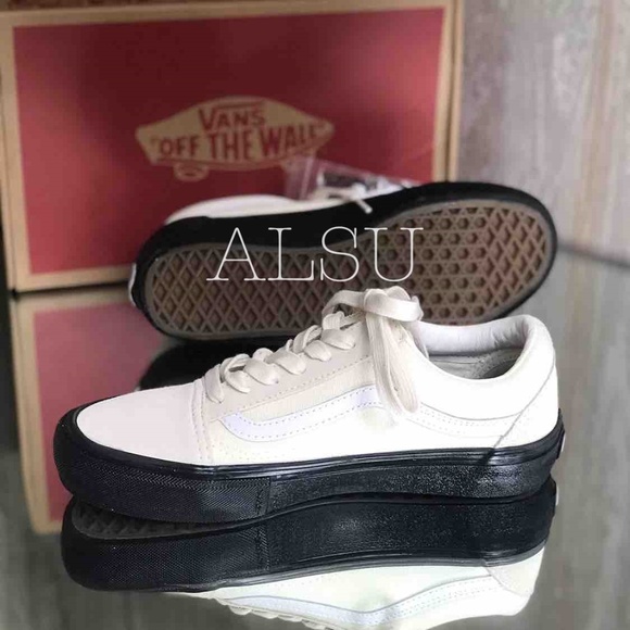 NWT VANS OLD Skool Pro Classic White Black W - Picture 6 of 7